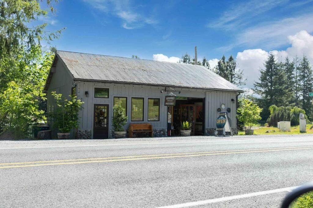 R & R Chalet At Mt. Rainier Ashford Buitenkant foto